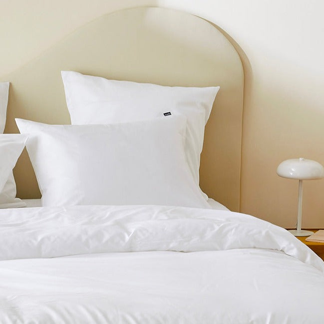 La taie d'oreiller en satin de coton bio - Blanc