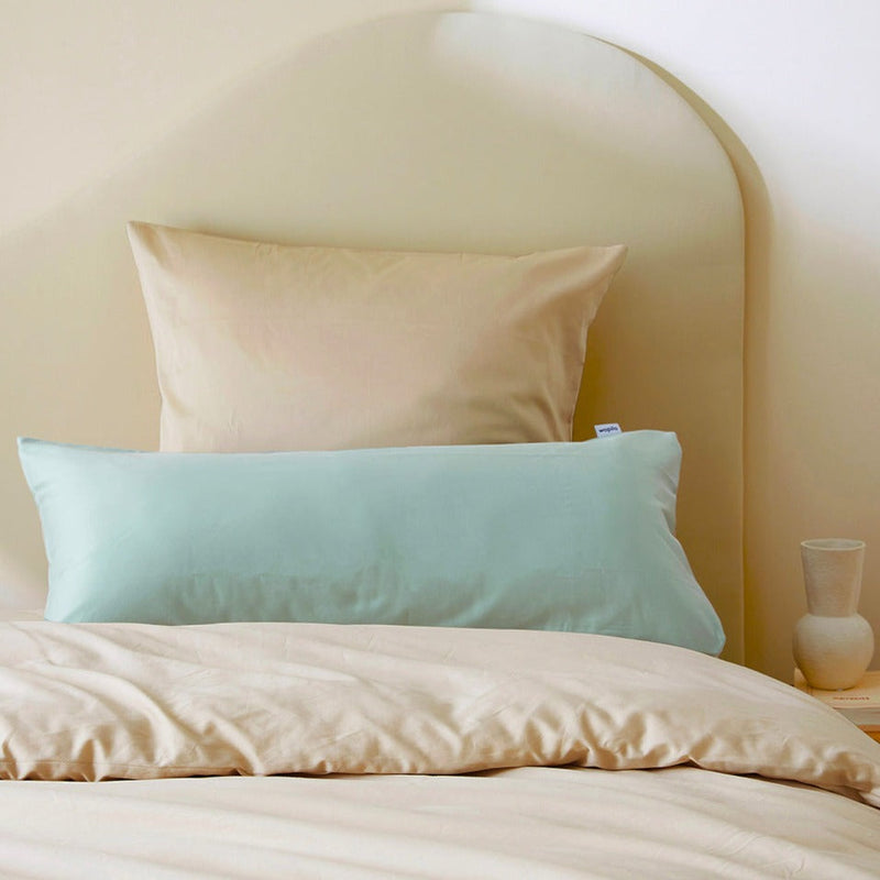 La taie de traversin wonderpilo en satin de coton bio - Vert d'eau